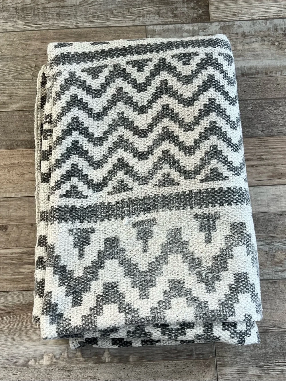 Geometric Outdoor Area Rug 5’x7’